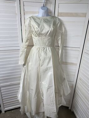 Vintage 50's Off White Tiered Taffeta Lace Wedding Dress Gown Small Union Made